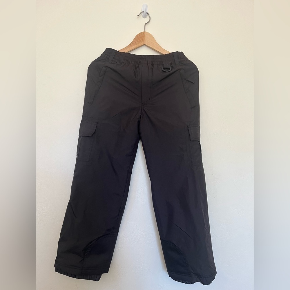 Sport Essentials cargo snow black kids pants size 10.